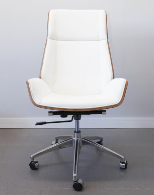 Кресло из натуральной кожи, каркас дерево арт. FX-BC06 - купить в Таганроге. Цена 34 820.52 руб.